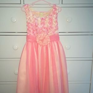 Girl’s Dress